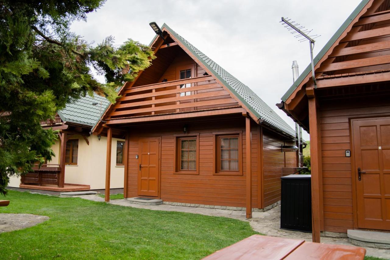 Nad Jeziorem-wodnik Holiday home *