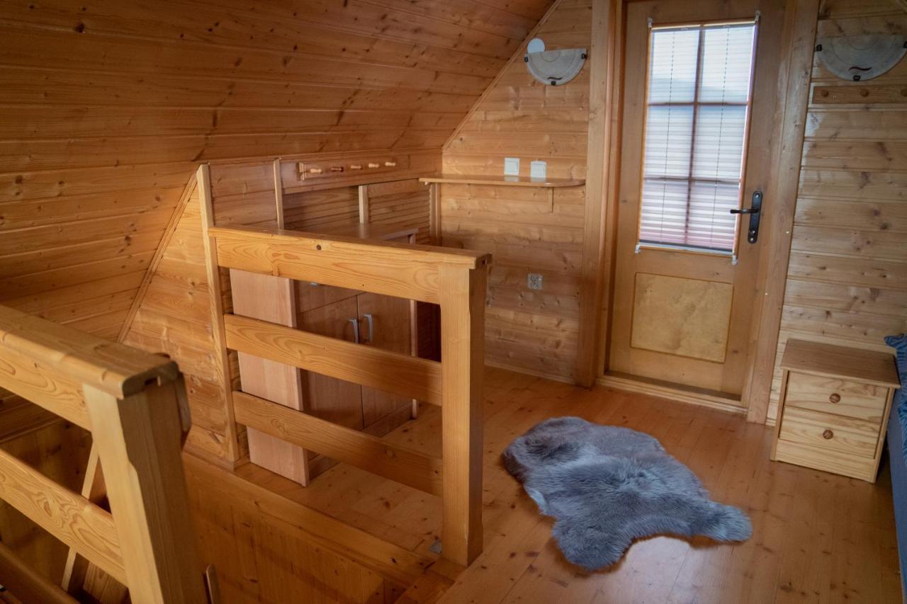 Nad Jeziorem-wodnik Holiday home